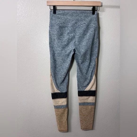 Alo Yoga Momentum Alosoft High-Rise Leggings Medium - Picture 3 of 6